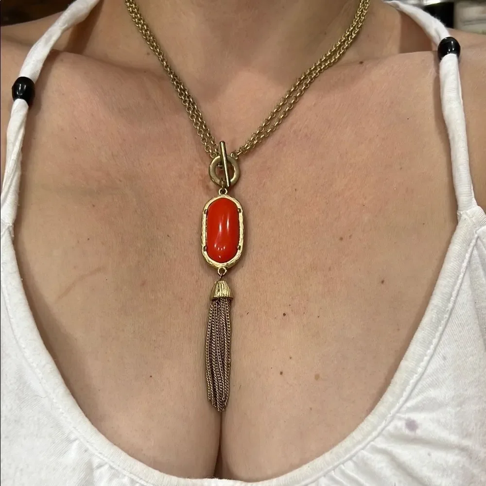 Elegant Gold and Red Pendant Necklace